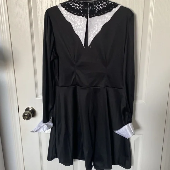 Wednesday Dress! - Picture 4 of 4